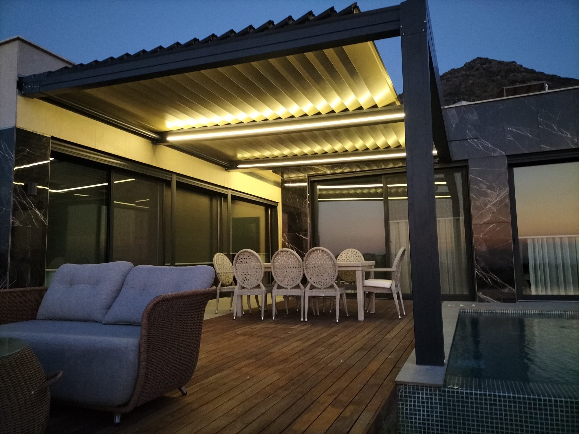 Otomatik Pergola